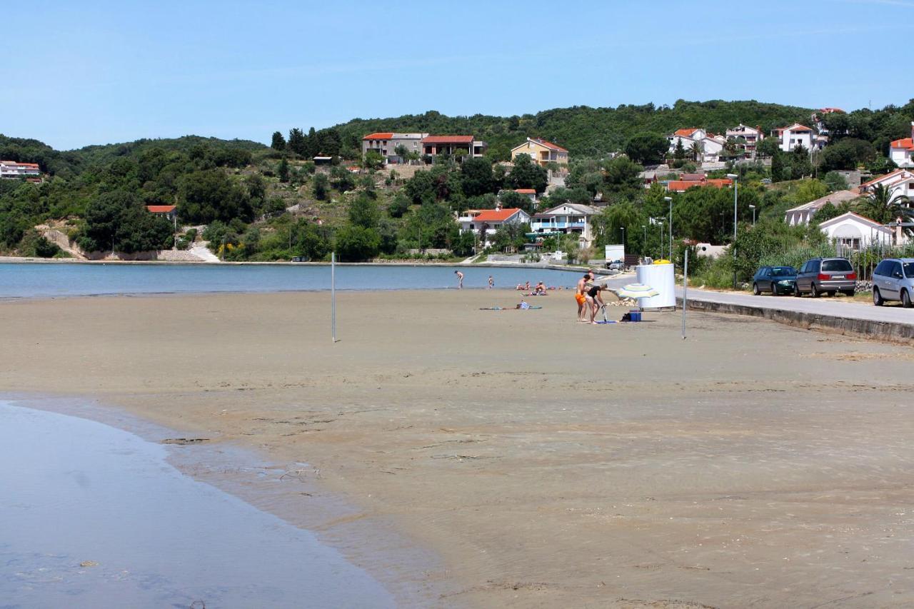 Apartments By The Sea Kampor, Rab - 5051 Buitenkant foto